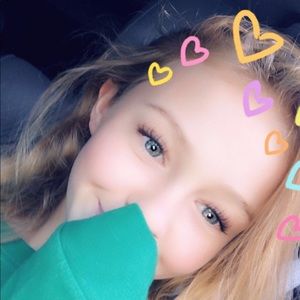 Meet your Posher, Laynir